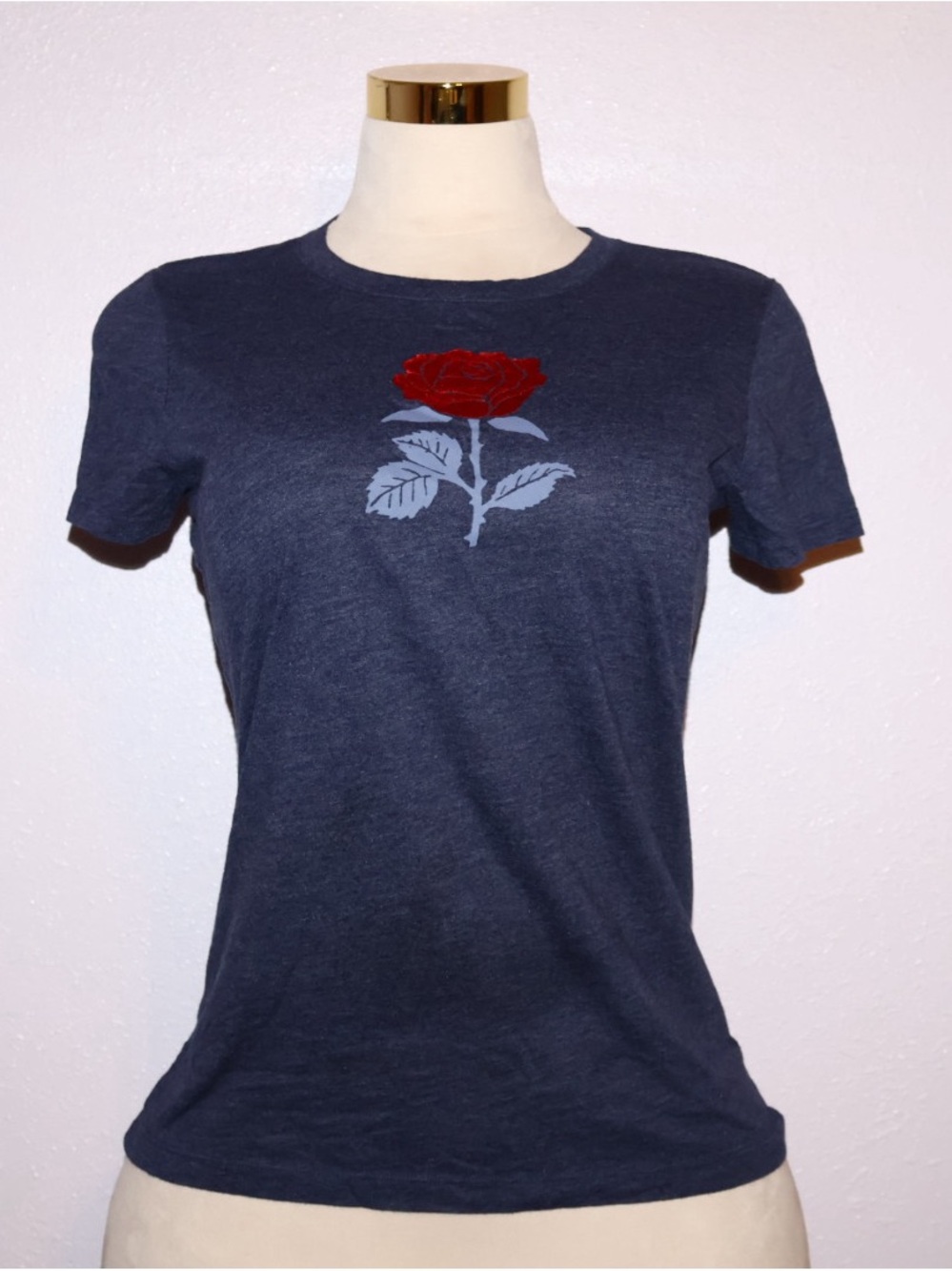 Aeropostale Navy Tee with Red Rose Graphic